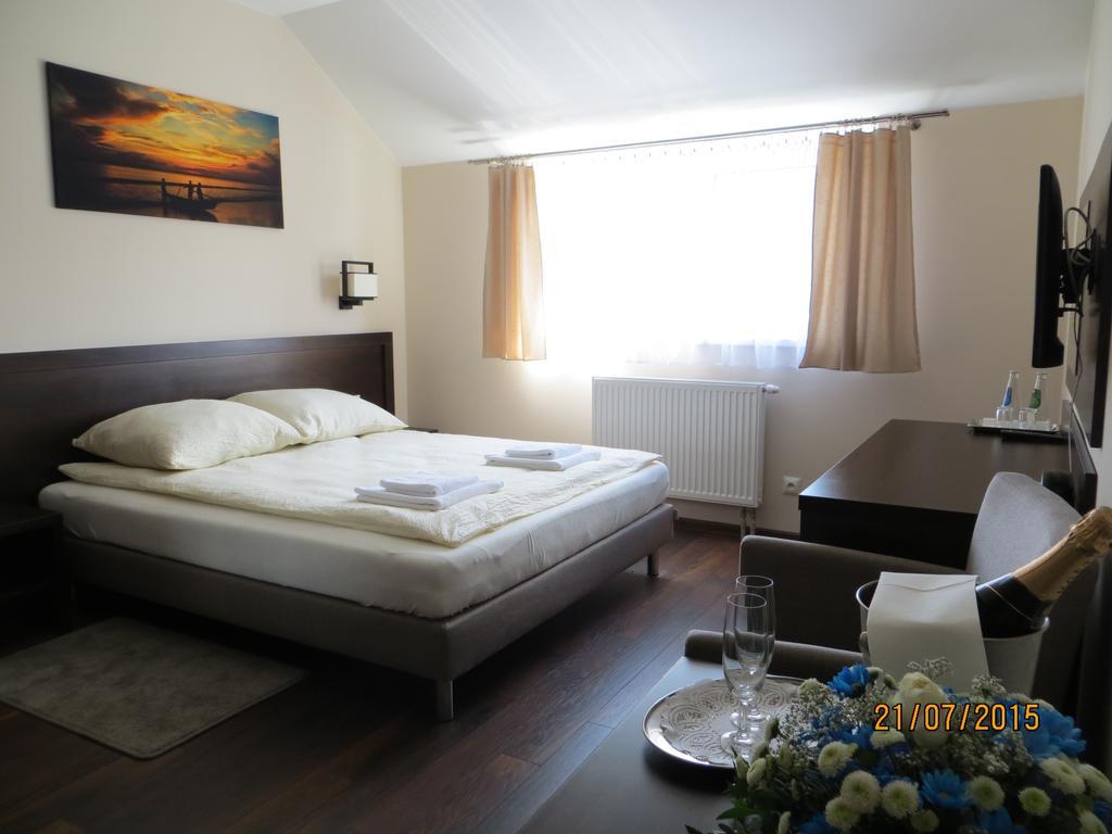 Hotel Pod Chelmem Ropa Экстерьер фото