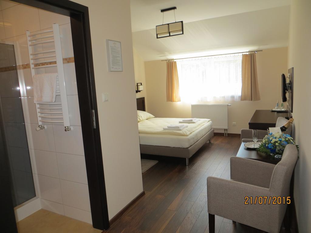 Hotel Pod Chelmem Ropa Экстерьер фото