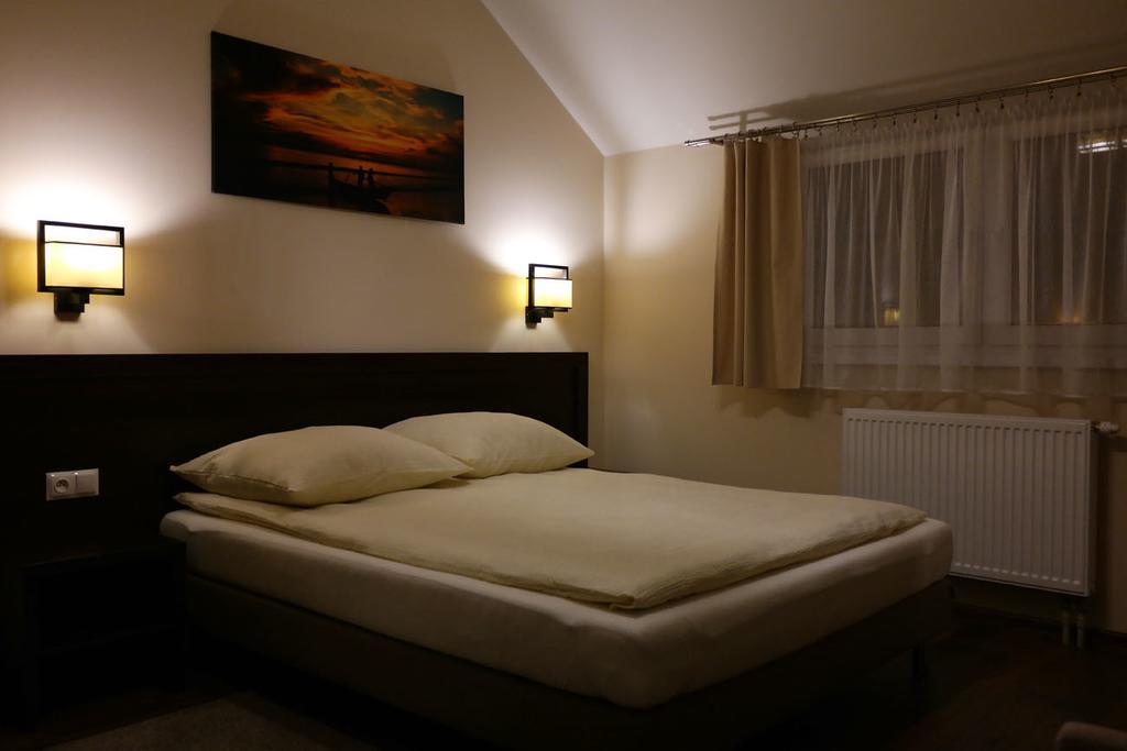 Hotel Pod Chelmem Ropa Номер фото