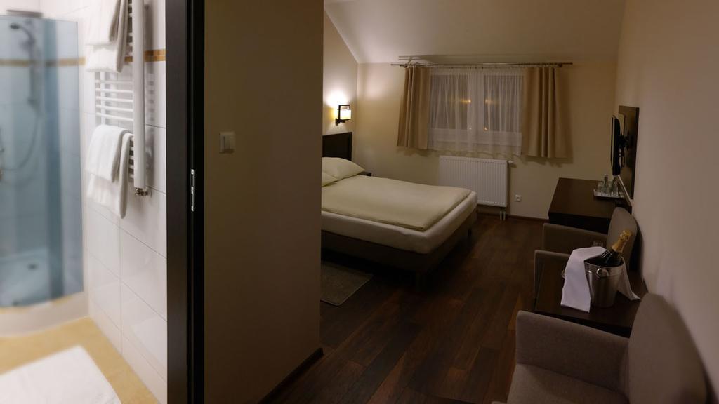 Hotel Pod Chelmem Ropa Номер фото